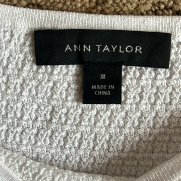 NWOT Ann Taylor Sweater Bow Sleeve Tank - Picture 5 of 8
